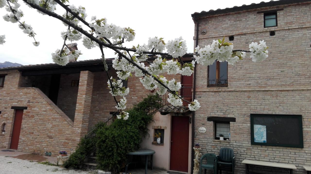 Antica Dimora Pensionat Sarnano Exteriör bild